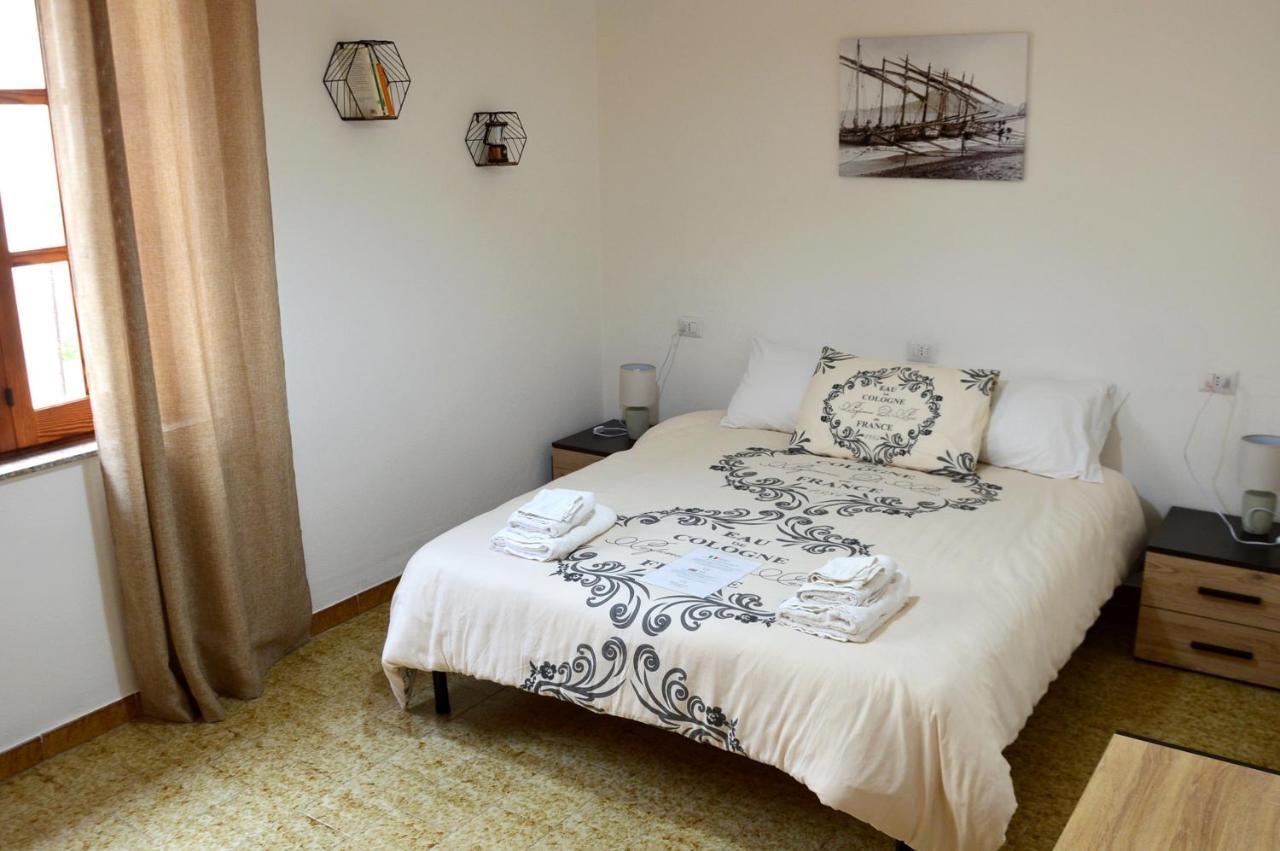 Mille Soli Bed And Breakfast Buggerru Exterior foto